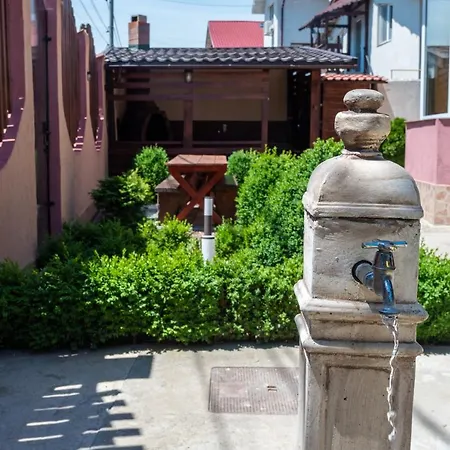 Vila Jun Guest house 3*