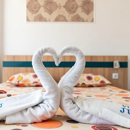 Vila Jun Guest house